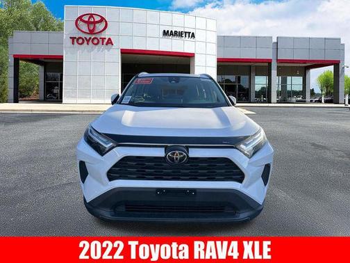 2022 Toyota RAV4 XLE
