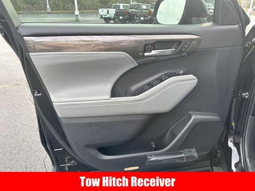 2026 Toyota Highlander Hybrid Limited