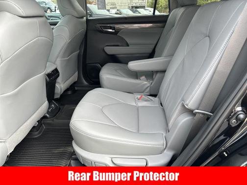 2026 Toyota Highlander Hybrid Limited