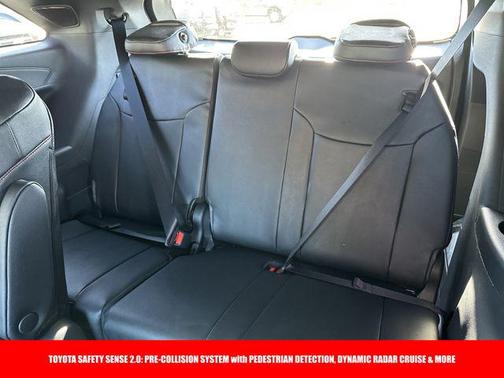 2025 Toyota Sienna XSE 7 Passenger