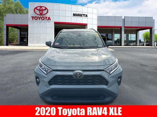 2020 Toyota RAV4 XLE