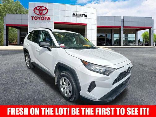 2021 Toyota RAV4 LE