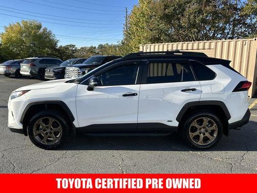 2024 Toyota RAV4 Hybrid SE