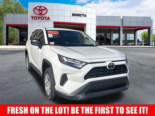 2024 Toyota RAV4 LE