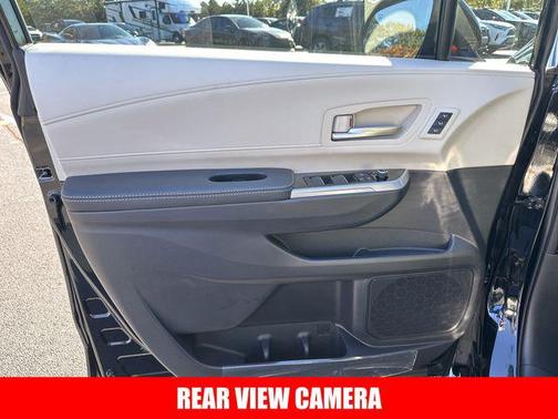 2025 Toyota Sienna Platinum 7 Passenger