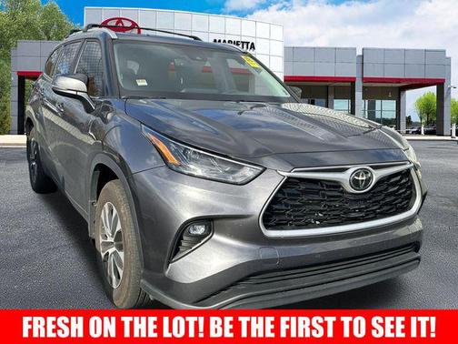 2024 Toyota Highlander XLE