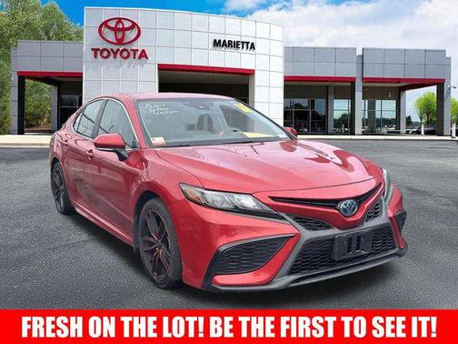 2022 Toyota Camry SE