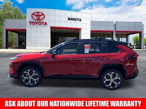 2025 Toyota RAV4 Hybrid SE