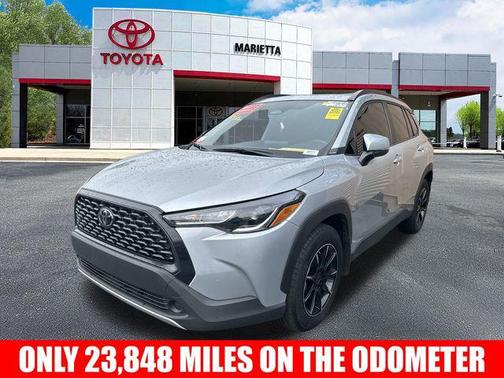 2024 Toyota Corolla Cross LE
