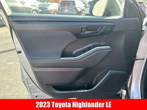 2023 Toyota Highlander LE