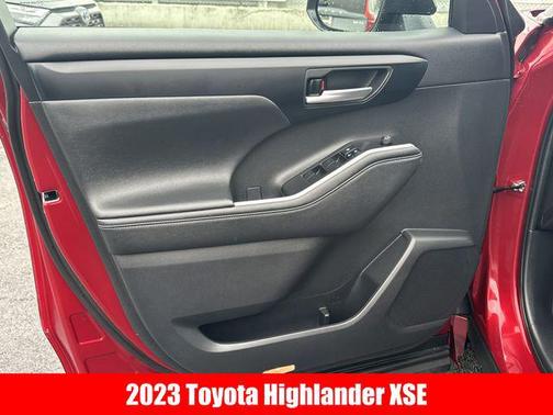 Ruby Flare Pearl 2023 Toyota Highlander XSE