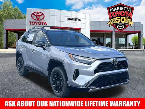 2025 Toyota RAV4 Hybrid SE