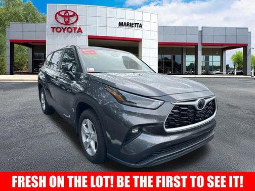 2024 Toyota Highlander LE