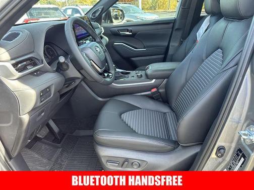 2026 Toyota Highlander XSE