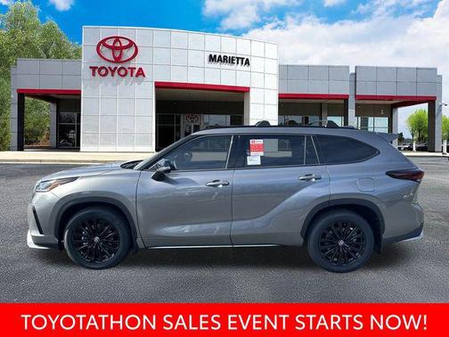 2026 Toyota Highlander XSE