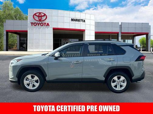 2021 Toyota RAV4 XLE