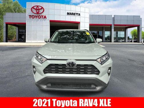 2021 Toyota RAV4 XLE