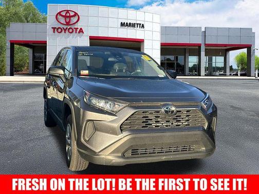 2022 Toyota RAV4 LE