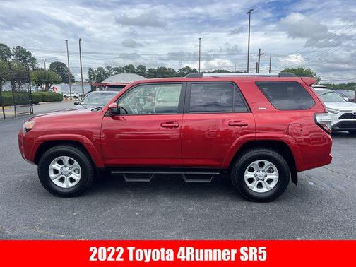 2022 Toyota 4Runner SR5