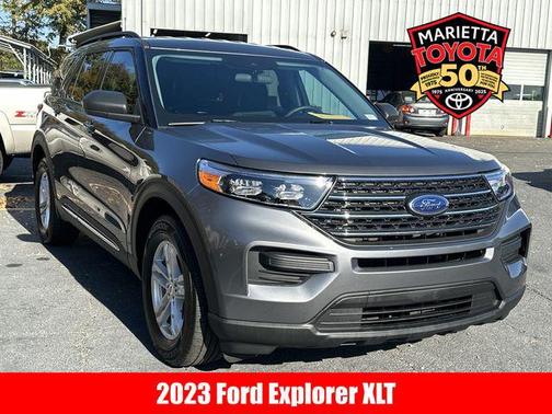 2023 Ford Explorer XLT