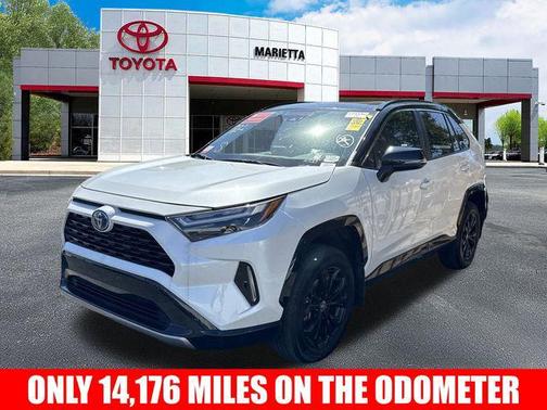 2024 Toyota RAV4 Hybrid SE
