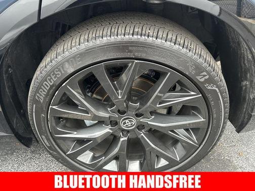 2025 Toyota Crown Signia Limited