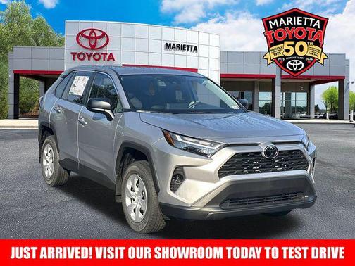 2025 Toyota RAV4 LE
