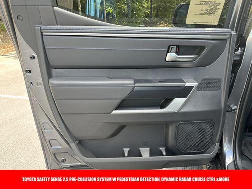 2025 Toyota Tundra Hybrid Platinum