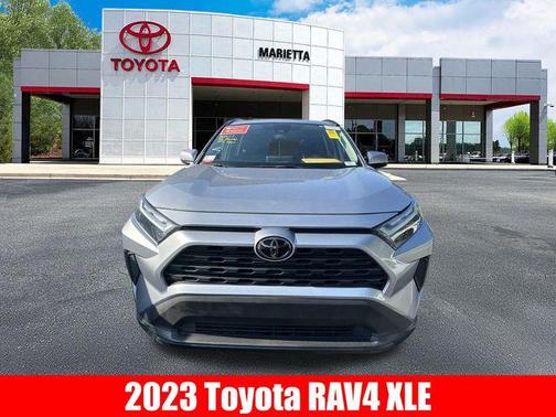 2023 Toyota RAV4 XLE