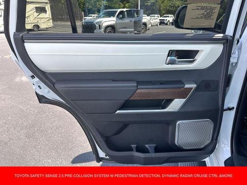 2025 Toyota Sequoia Base