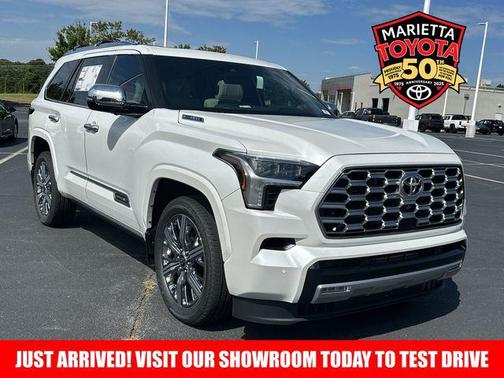 2025 Toyota Sequoia Base