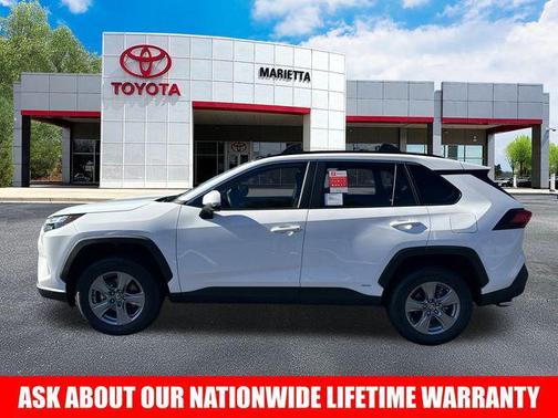 2025 Toyota RAV4 Hybrid XLE