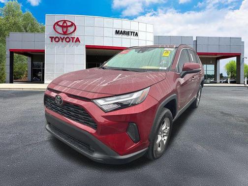 2022 Toyota RAV4 XLE
