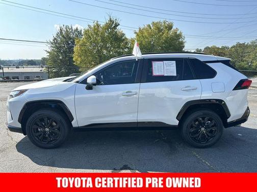 2023 Toyota RAV4 Hybrid SE
