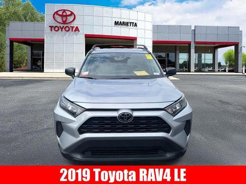 2019 Toyota RAV4 LE