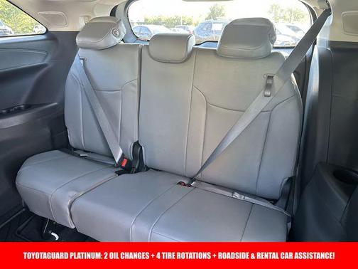 2025 Toyota Sienna XLE 8 Passenger