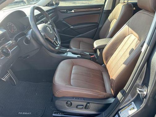 2020 Volkswagen Passat 2.0T SE