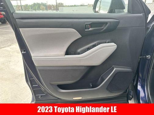 2023 Toyota Highlander LE