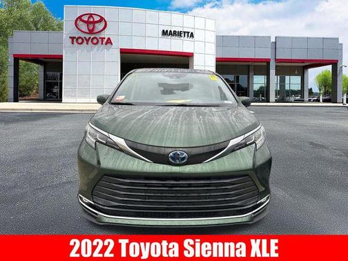 2022 Toyota Sienna XLE