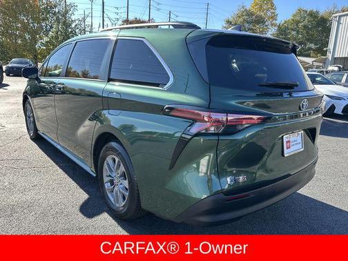 2022 Toyota Sienna XLE