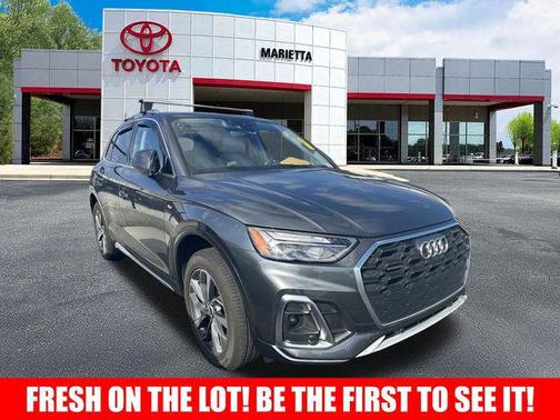 2022 Audi Q5 45 S line Premium Plus