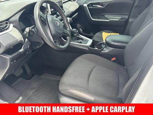 Ice Cap 2024 Toyota RAV4 Hybrid XLE