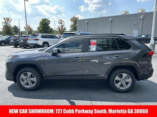 2025 Toyota RAV4 Hybrid LE