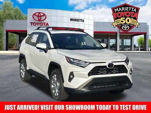 2025 Toyota RAV4 XLE Premium