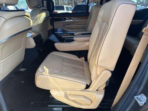 2022 Jeep Grand Wagoneer Series III 4x4