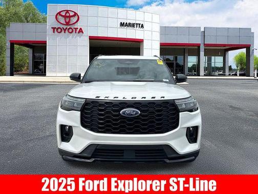 STAR WHITE MET TRI-COAT 2025 Ford Explorer ST-Line