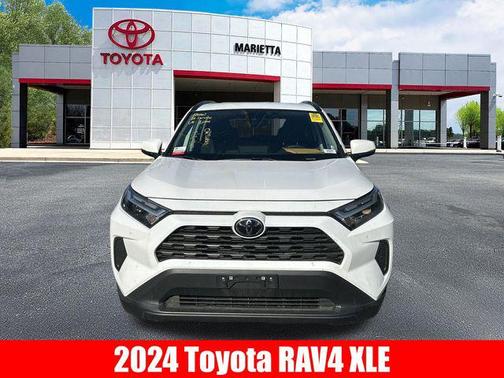 2024 Toyota RAV4 XLE