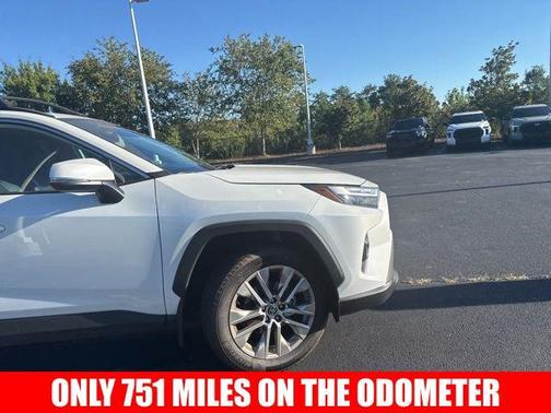 2025 Toyota RAV4 XLE Premium