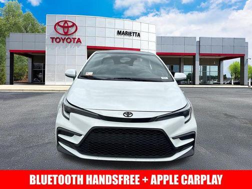 Wind Chill Pearl/Midnight Black Metallic 2024 Toyota Corolla XSE