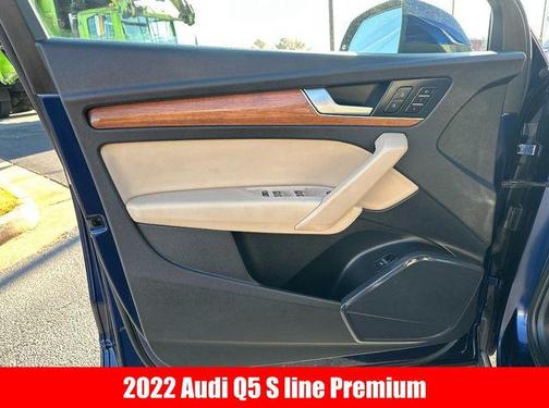 2022 Audi Q5 45 S line Premium
